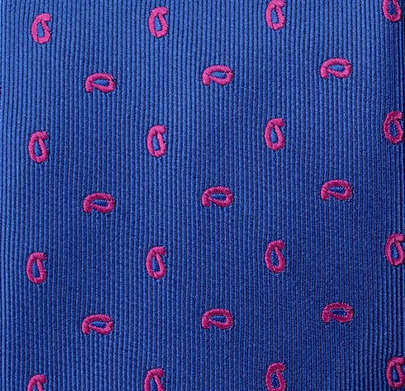 Teenager's Tie with Paisley