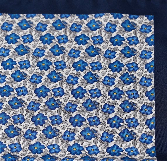 Turin 40 Silk Pocket Square