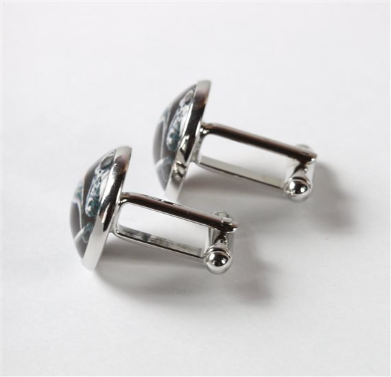 Black Skull Cufflinks Side