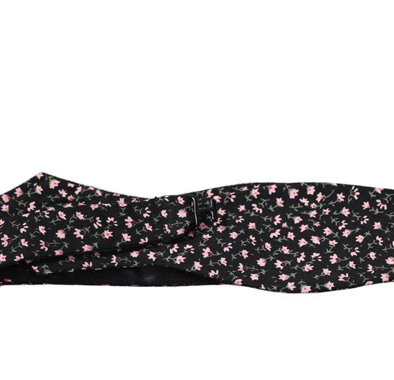 Flowers Self Bow Tie