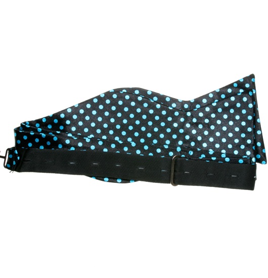 Dots Self Bow Tie