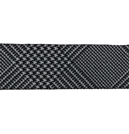 Black and white Prince of Wales belt detail