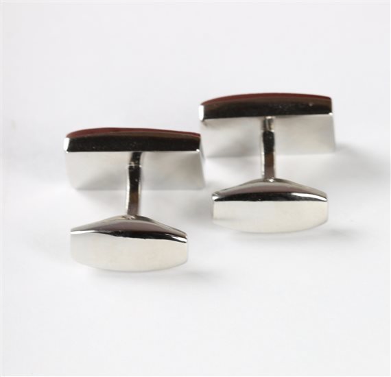 Burgundy Square Cufflinks Reverse