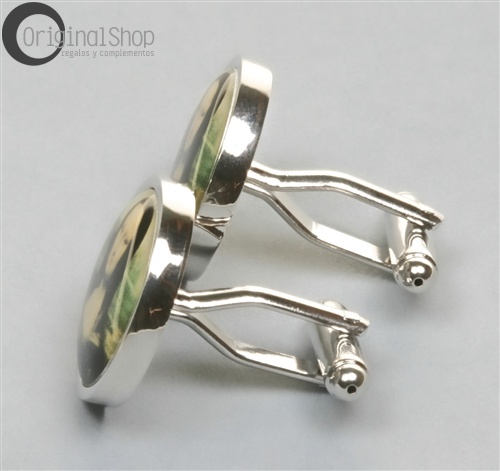 Mona Lisa Cufflinks Side