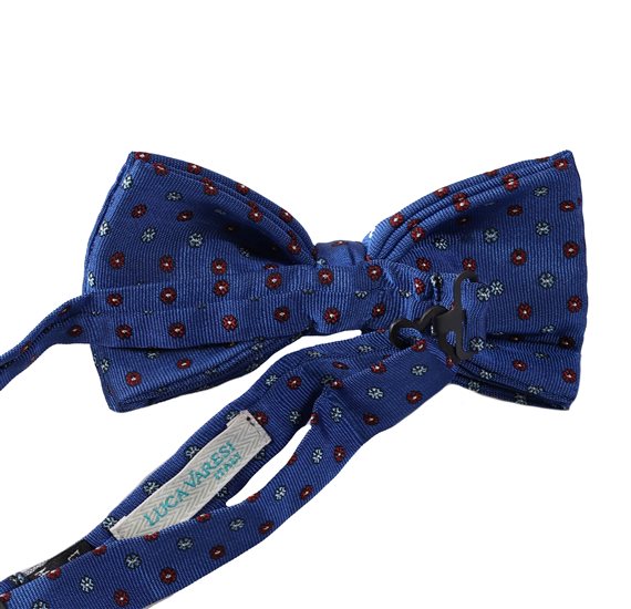 Bow Tie with Daisies