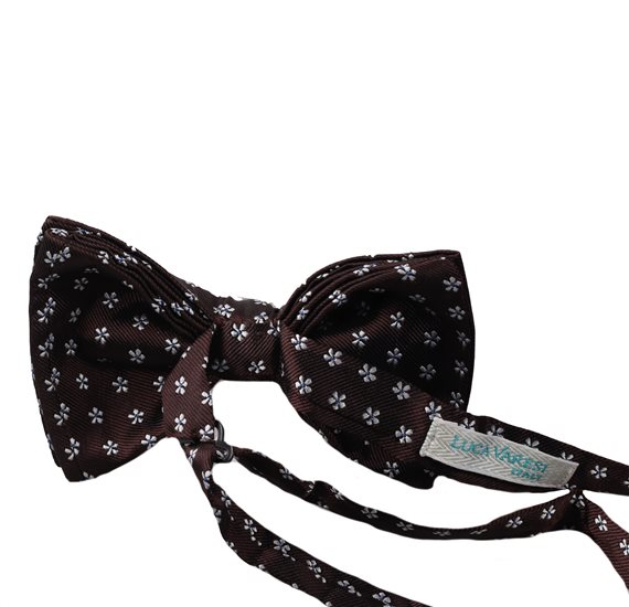 Bow Tie with Daisies