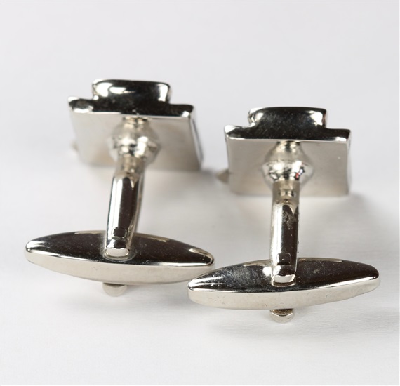 Cufflinks Reverse