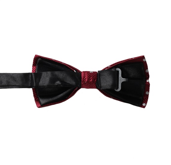 Reverse bordeaux bow tie with dots