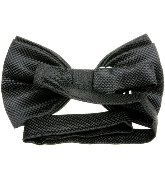 Reverse black classic bow tie