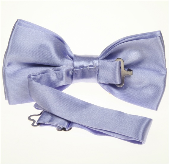 Reverse mauve bow tie