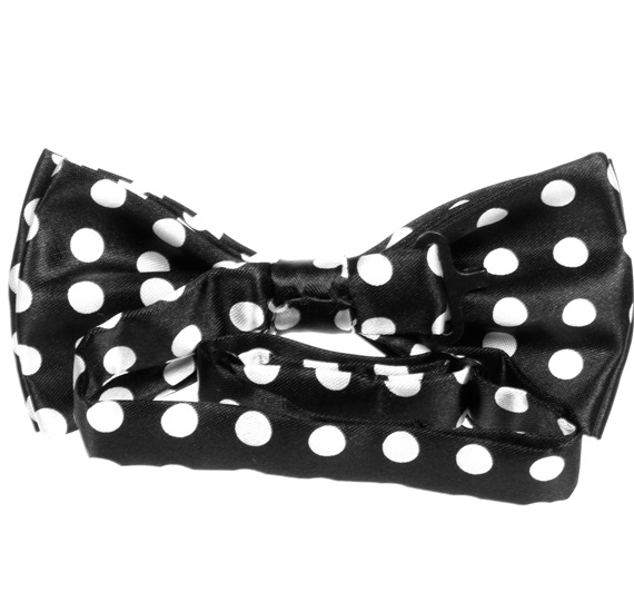 Black bow tie reverse with white dots