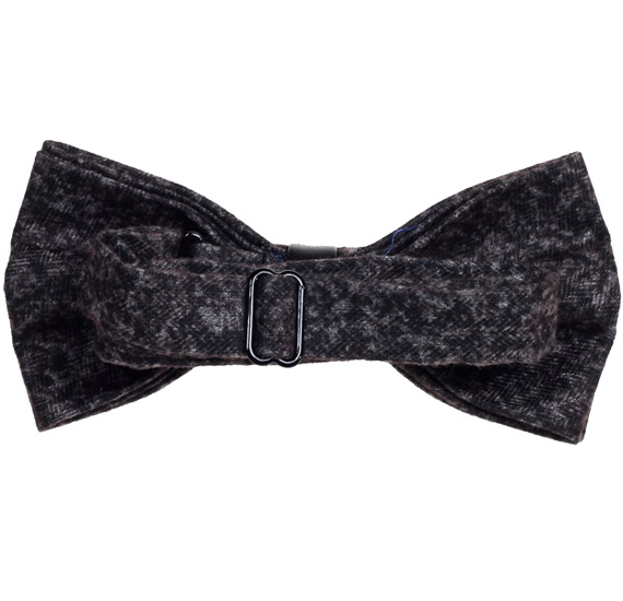 Reverse mink bow tie