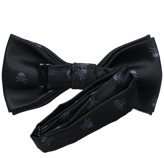 Reverse black bow tie with skulls
