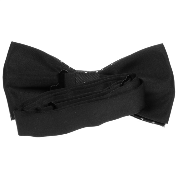 Black bow tie reverse with white clovers